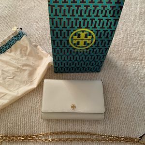 Tory Butch Robinson Wallet on Chain